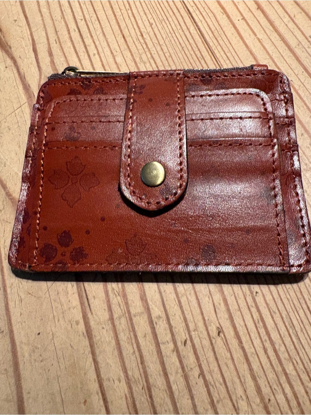 New Patricia Nash Rustic Brown Floral Embossed Leather Card Wallet - Picture 2 of 9